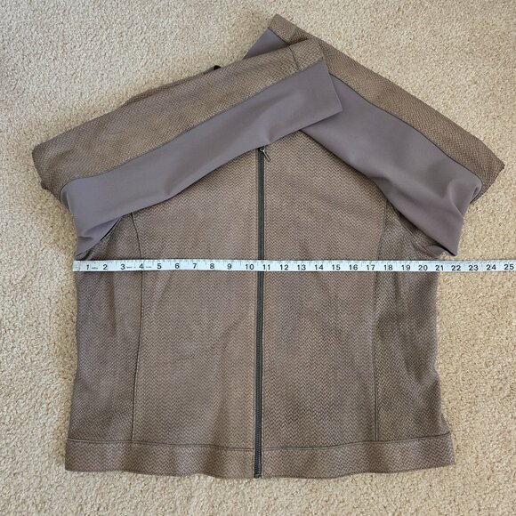 Lambskin leather collarless jacket - Picture 10 of 16